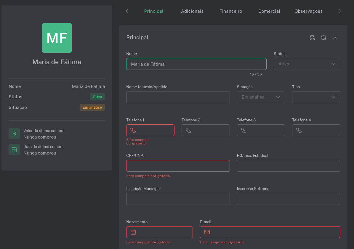 Uma tela de novo cliente com diversos erros
